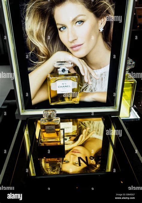 chanel no 5 advertisement gisele